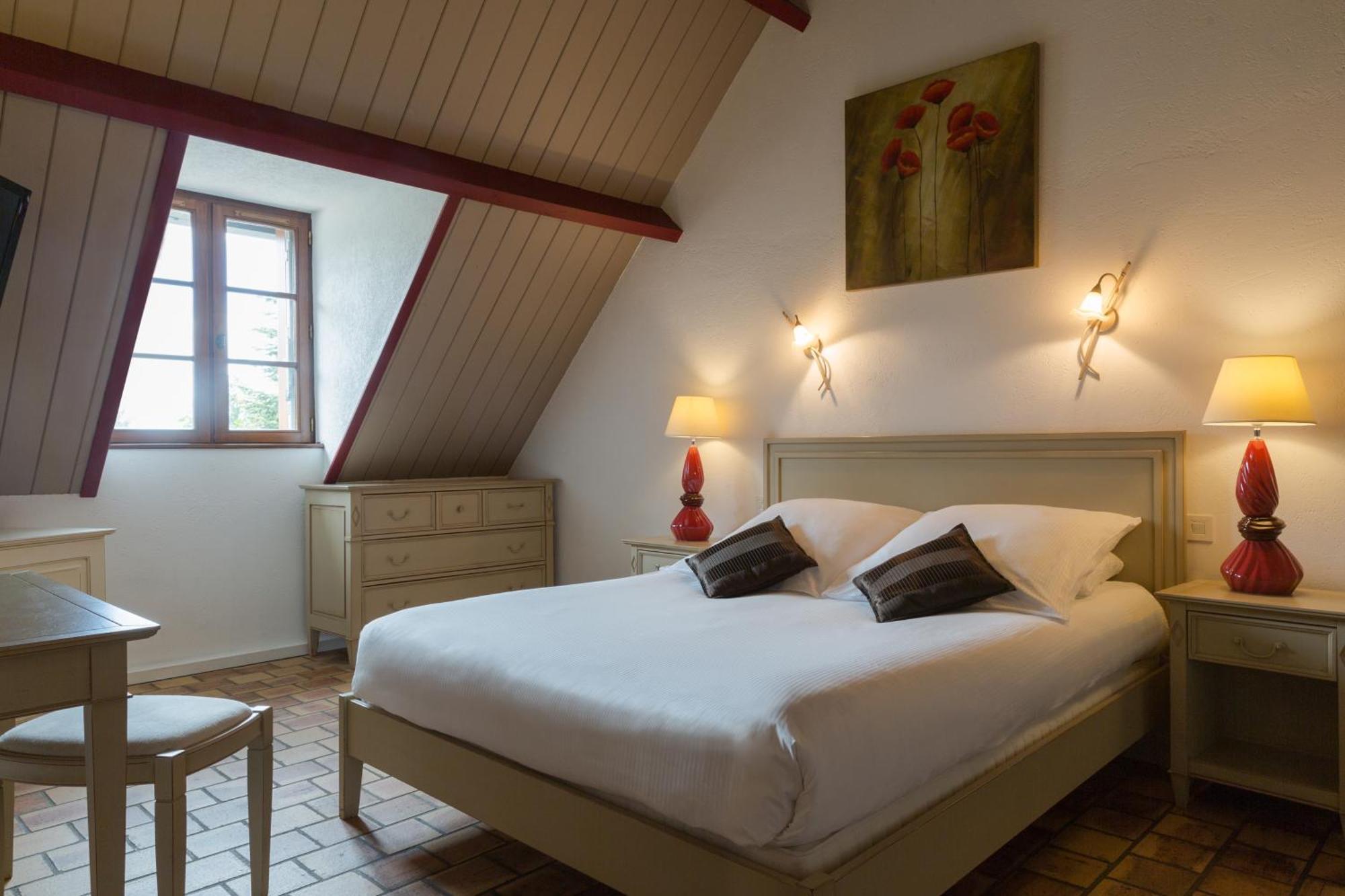 L'Oree Des Chenes, The Originals Relais La Ferté-Saint-Aubin Exteriör bild